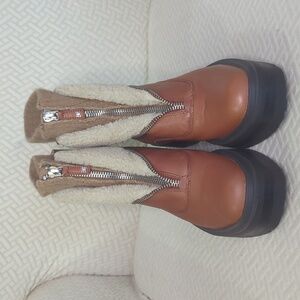 NWOB Sam Edelman Linds Zipper Leather Chelsea Boots, Brown - Size 9.5